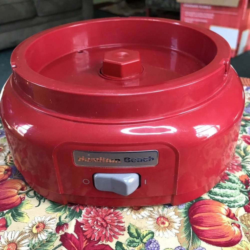 Hamilton Beach‎ 68881 1.5 Quart Red Ice Cream Maker Motor/Base Only